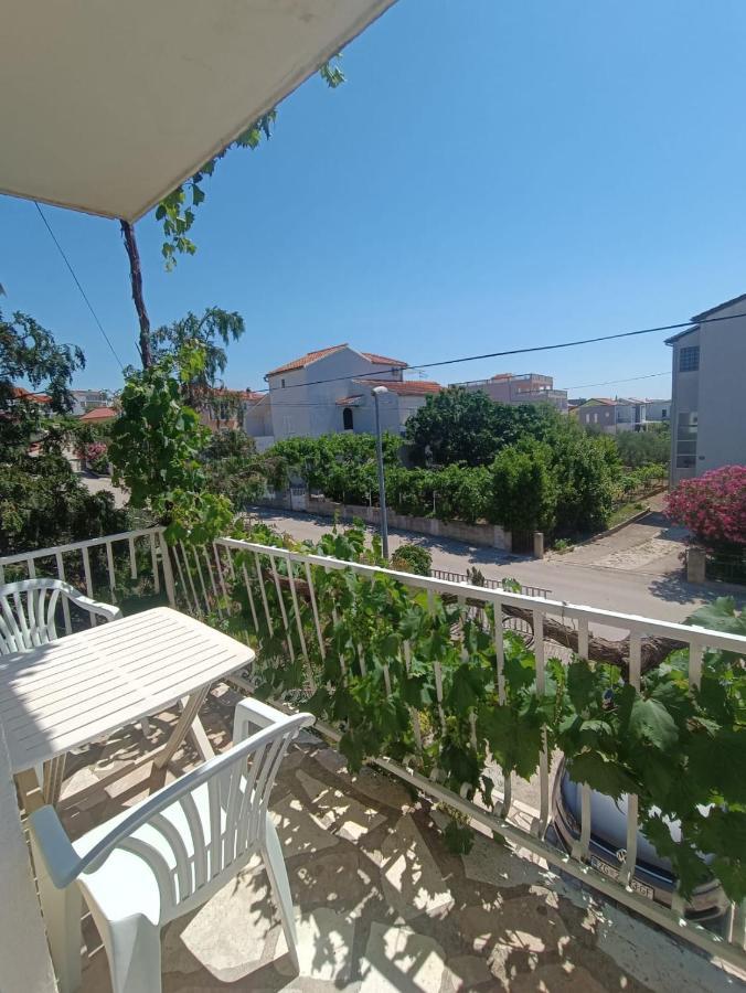 Tribunj Apartmani Esterno foto