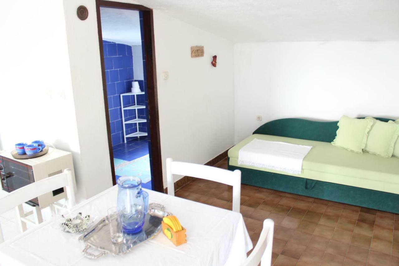Tribunj Apartmani Esterno foto