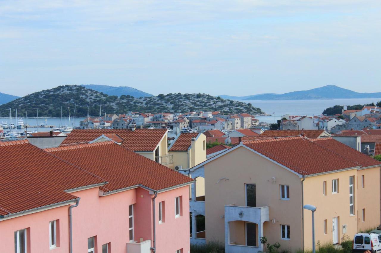 Tribunj Apartmani Esterno foto