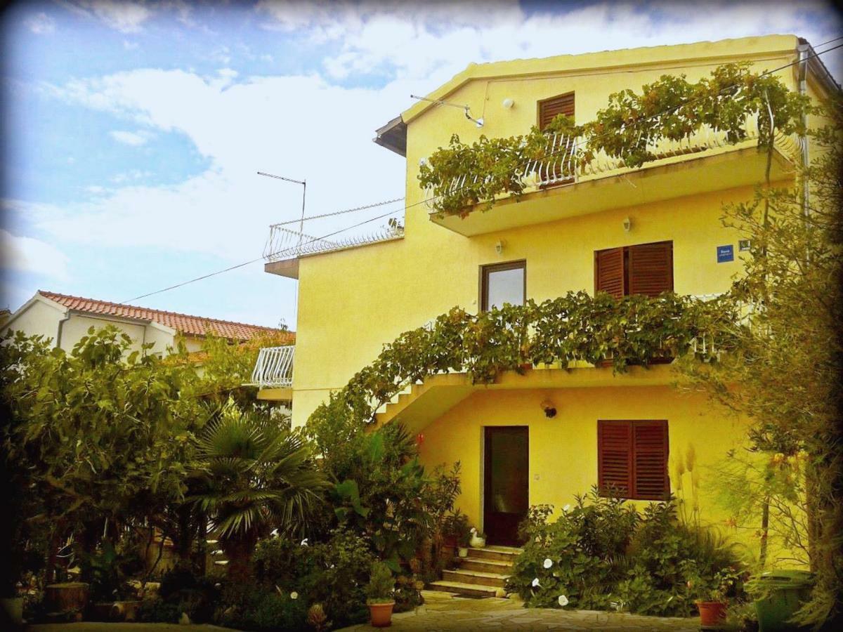 Tribunj Apartmani Esterno foto